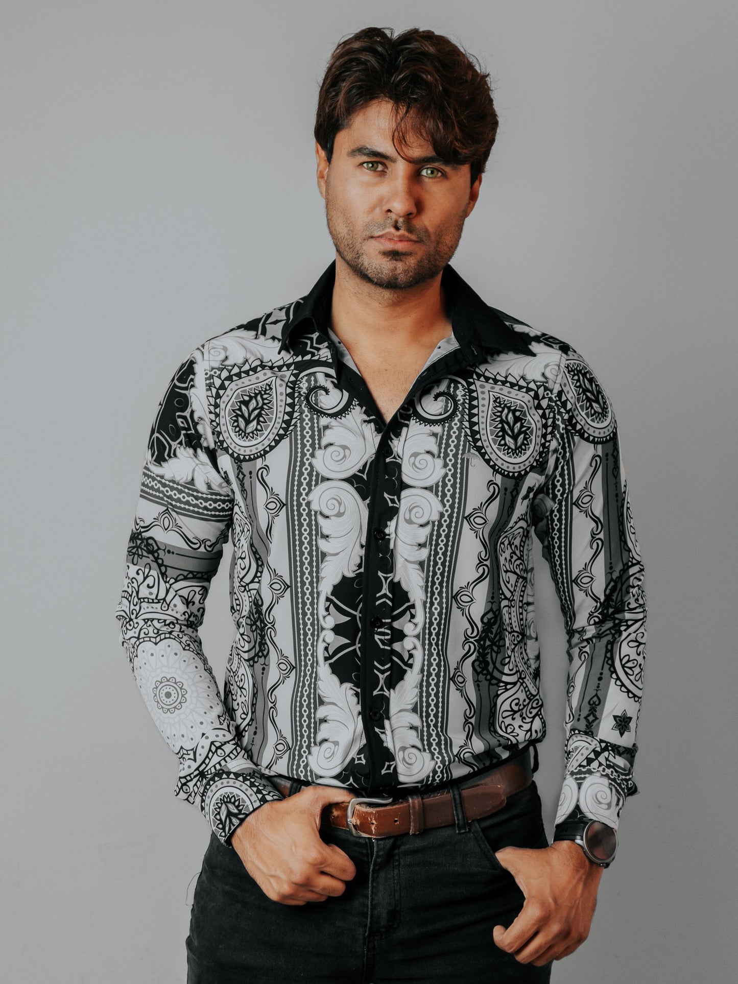 CAMISA HOMBRE SLIM FIT, FLORES BLANCAS Y GRIS