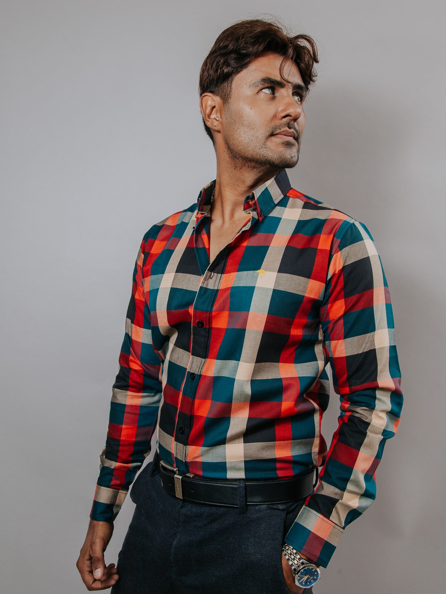 CAMISA SLIM FIT, CUADROS ROJO, BEIGE, VERDE Y NEGRO
