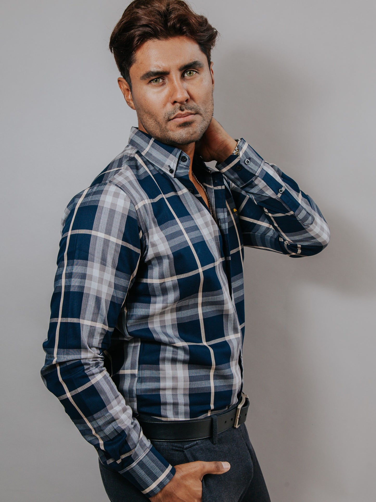 CAMISA HOMBRE SLIM FIT, AZUL, LINEAS GRIS Y BEIGE