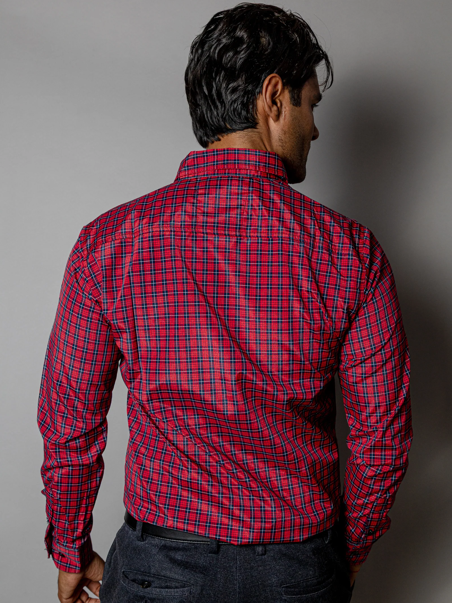 CAMISA CASUAL HOMBRE,ROJA MICROCUADRO AZUL MARINO