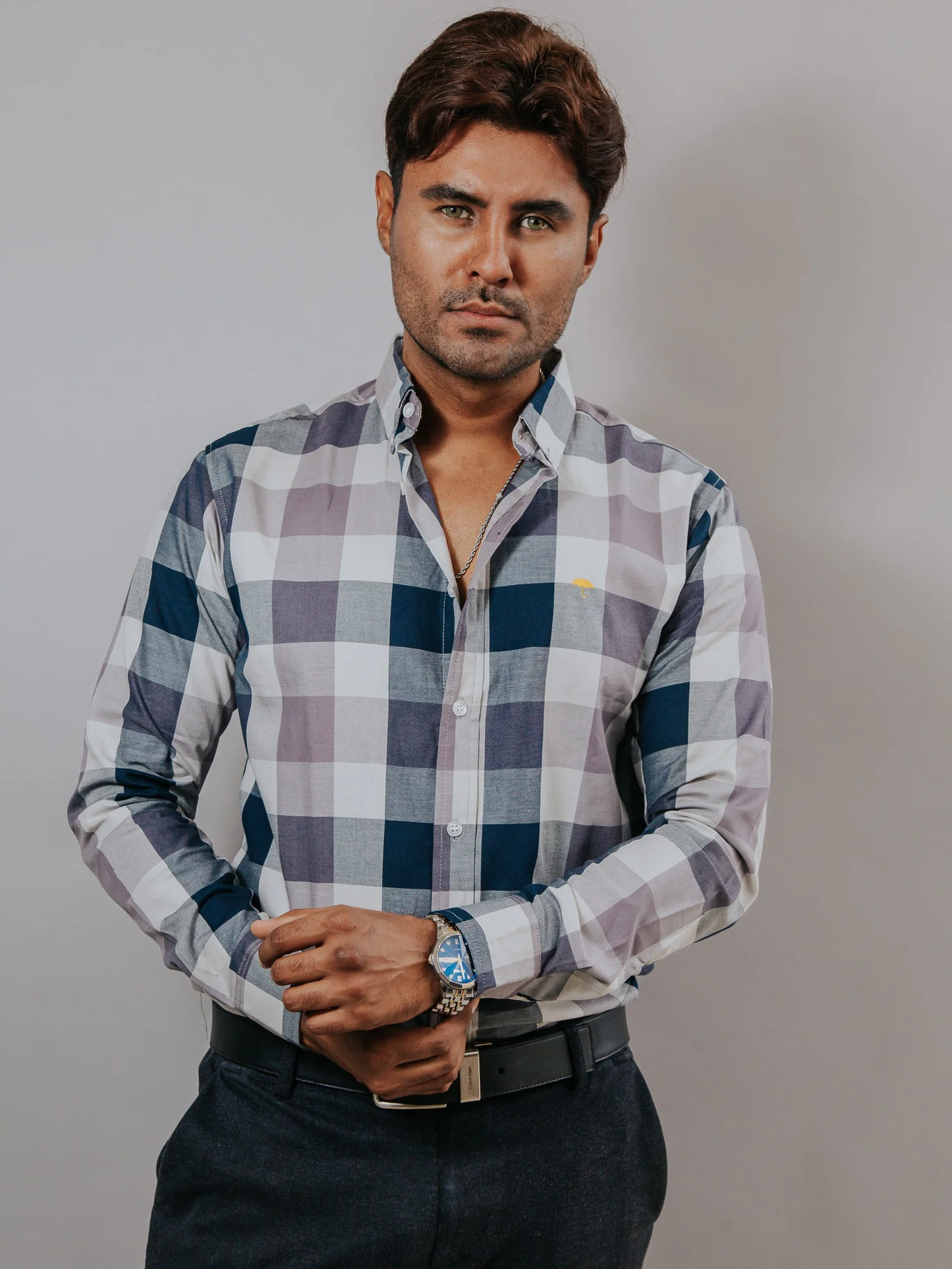CAMISA HOMBRE SLIM FIT, CUADROS GRISES, MARINO, BLANCOS