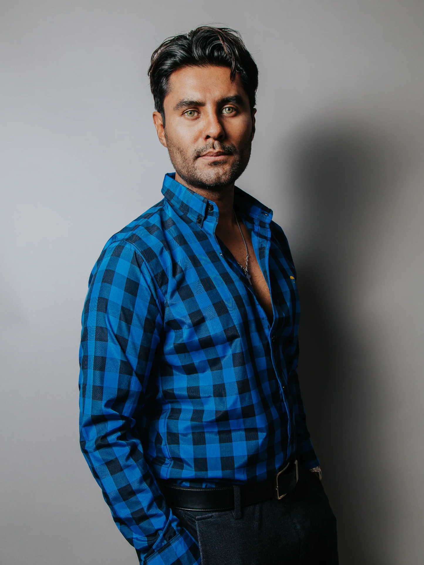 CAMISA SLIM FIT HOMBRE AZUL MARINO CUADROS NEGRO