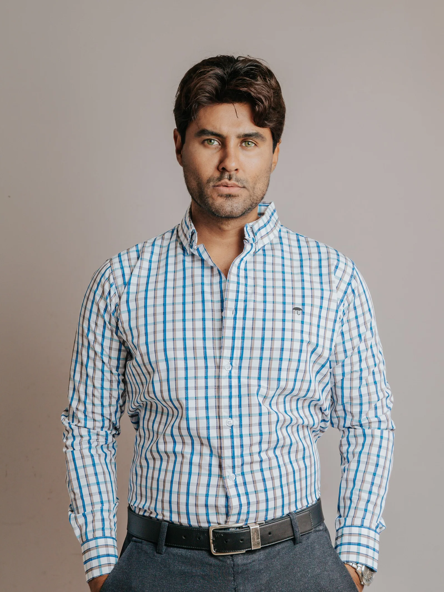CAMISA HOMBRE SLIM FIT, LÍNEAS AZUL CIELO CAFÉ Y GRIS