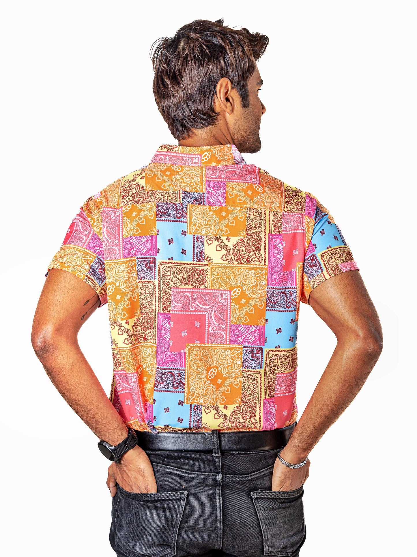 CAMISA HOMBRE CASUAL MANGA CORTA CUADROS NARANJAS, ROSAS FLOREADA BANDANA