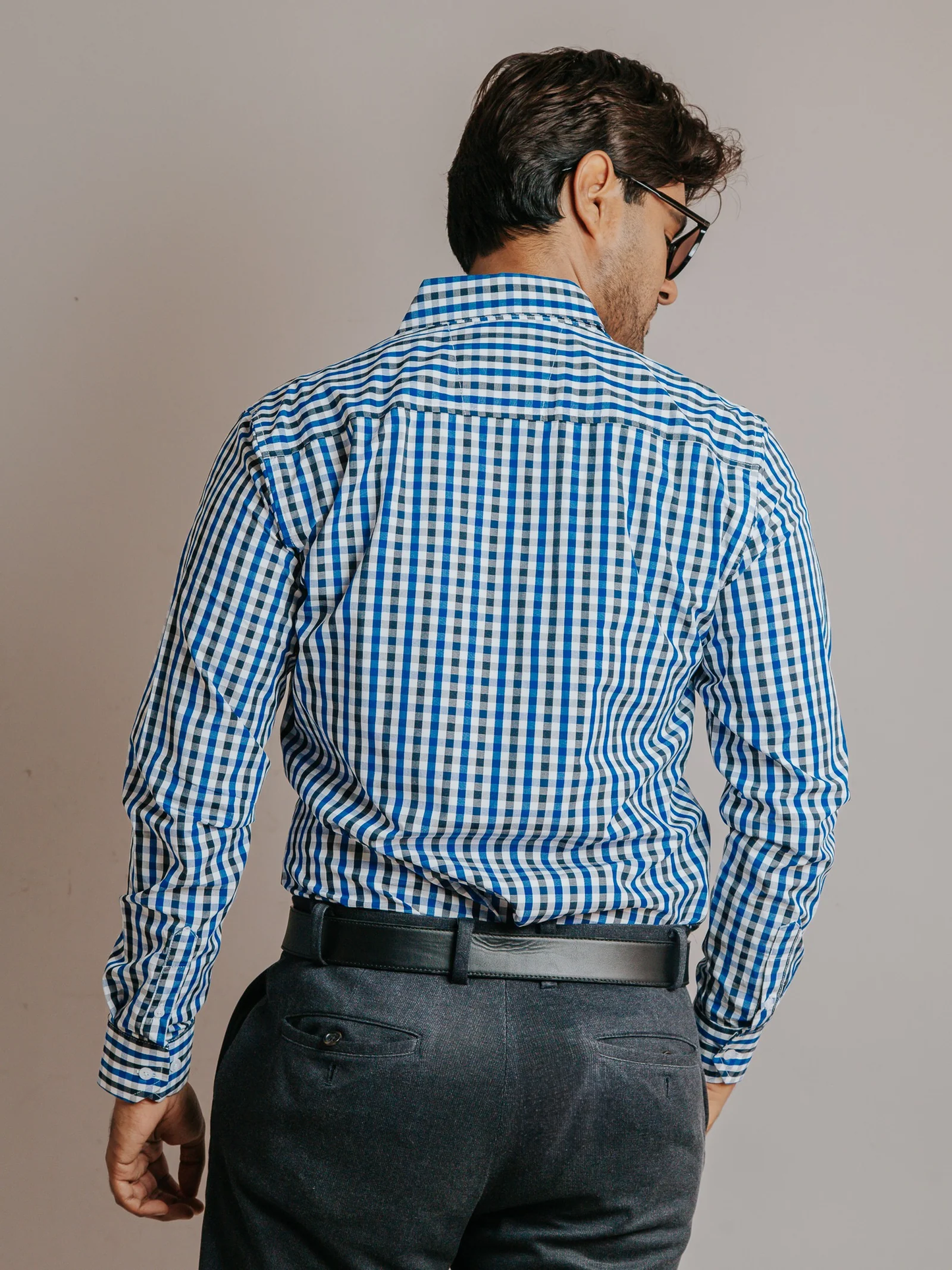 CAMISA HOMBRE SLIM FIT, CUADRO AZUL REY Y NEGRO