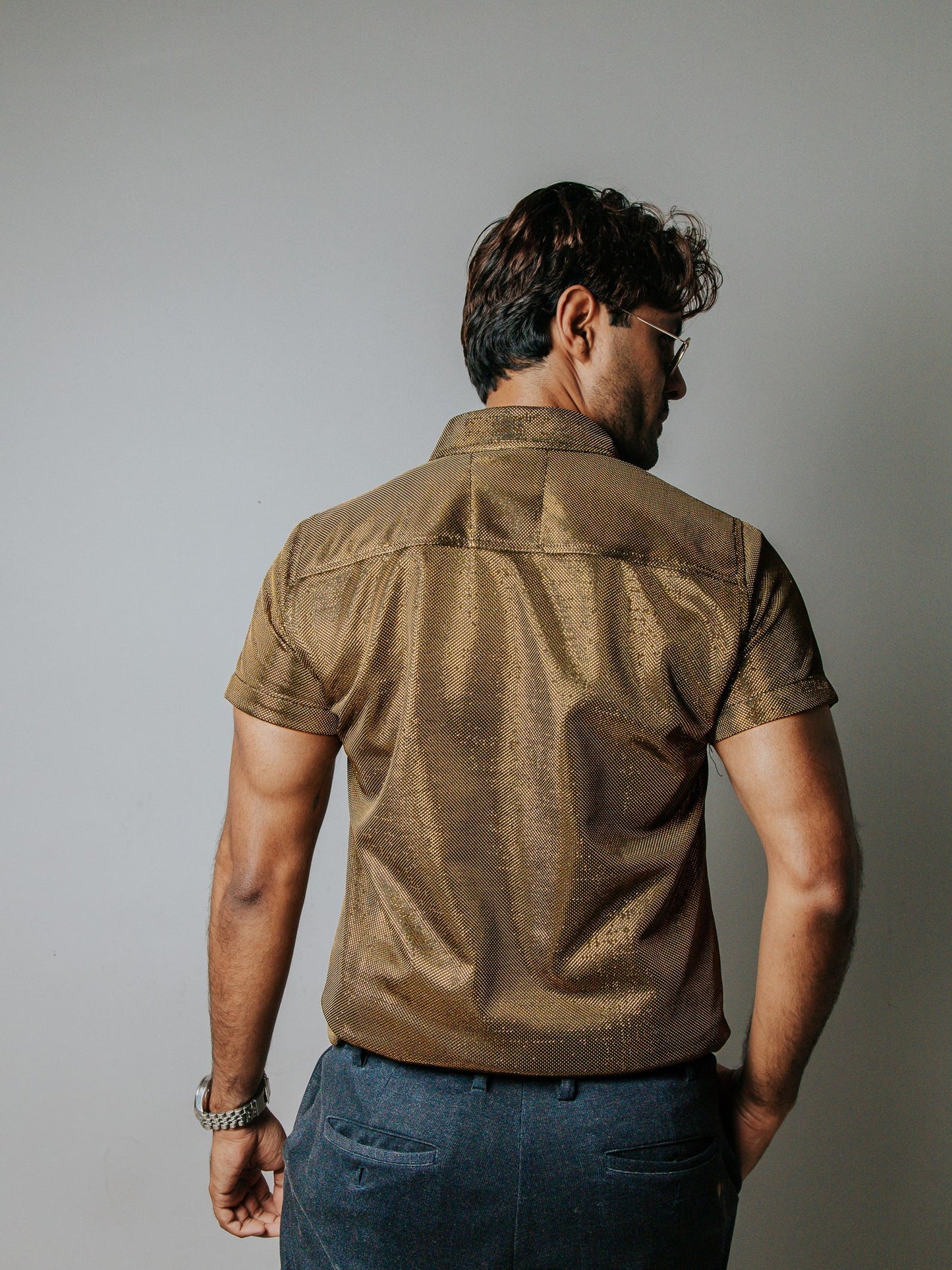 CAMISA HOMBRE ORO BRILLANTE