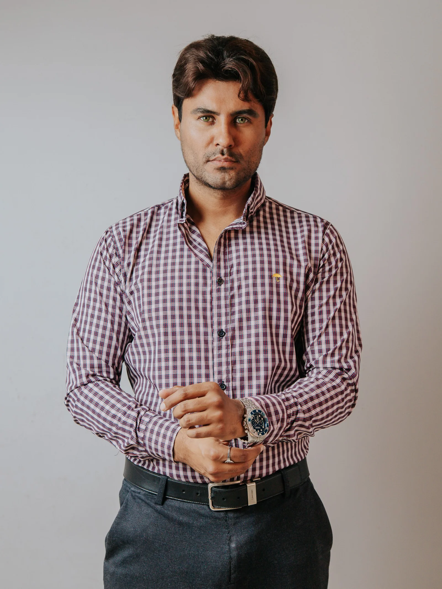 CAMISA HOMBRE SLIM FIT, MINICUADRO ROJO AZUL MARINO Y BLANCO