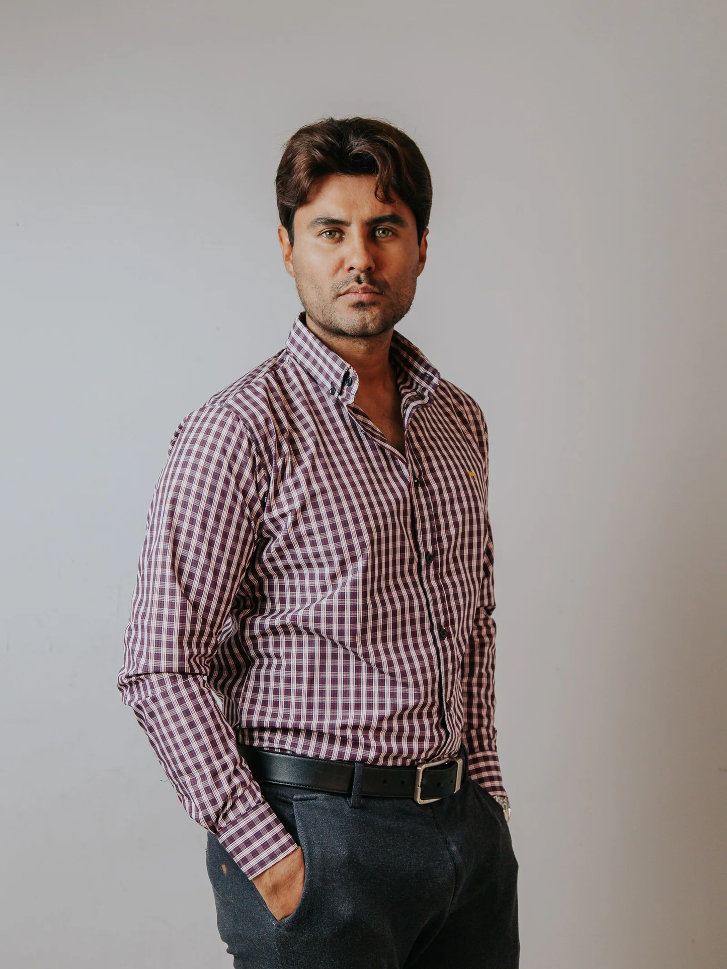 CAMISA HOMBRE SLIM FIT, MINICUADRO ROJO AZUL MARINO Y BLANCO