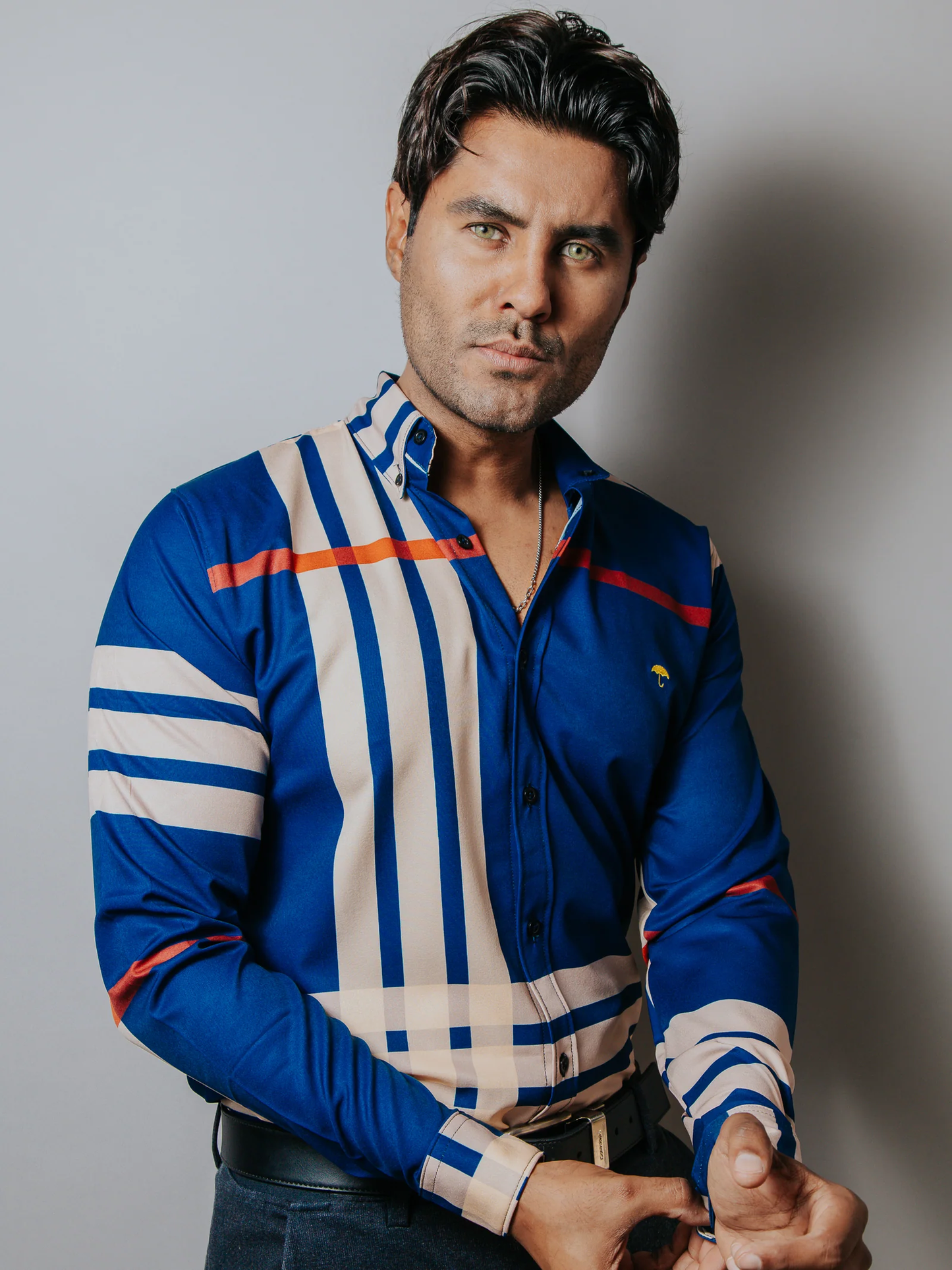 CAMISA SLIM FIT HOMBRE, AZUL REY FRANJAS NARANJA Y BEIGE