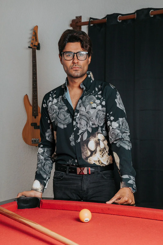 CAMISA HOMBRE SLIM FIT, NEGRO ROSAS CON CALAVERA