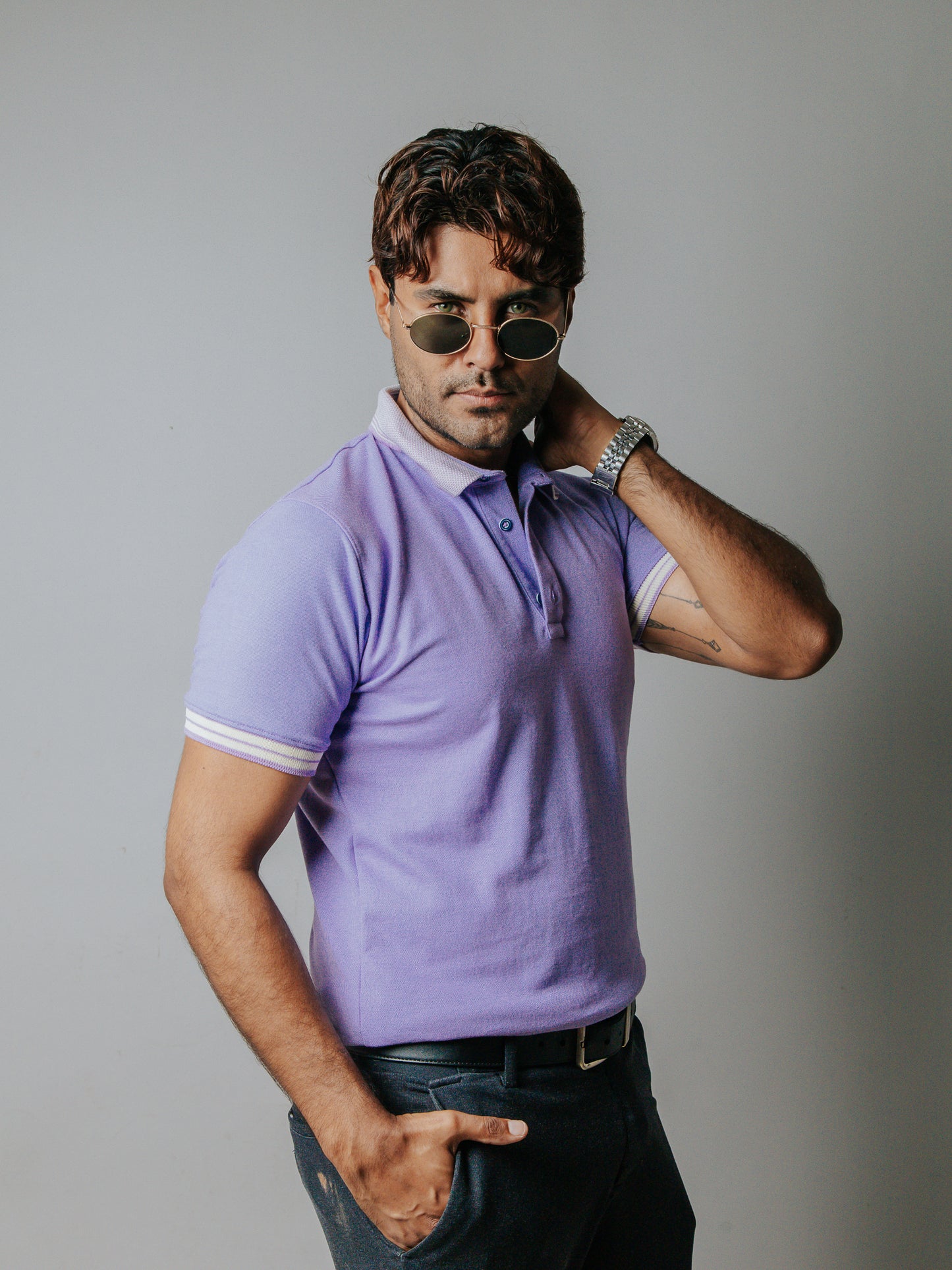 PLAYERA POLO SLIM FIT, LILA DETALLE BLANCO