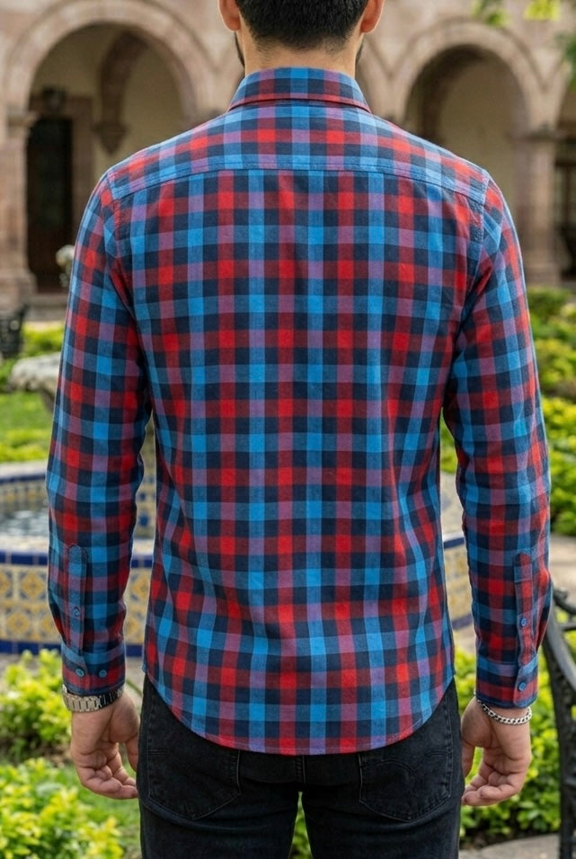 Camisa Manga Larga Con Bolsa Cuadros Azules y Rojos