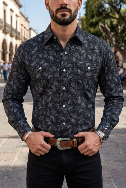 Camisa Manga Larga Negra Detalles Blancos