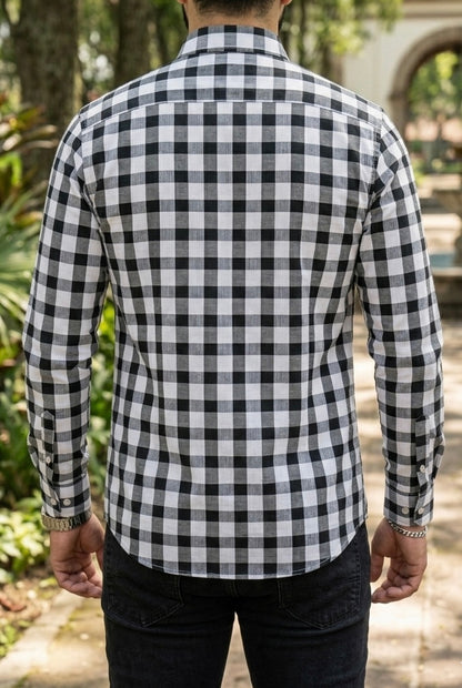 Camisa Manga Larga Con BolsaCuadros Negros