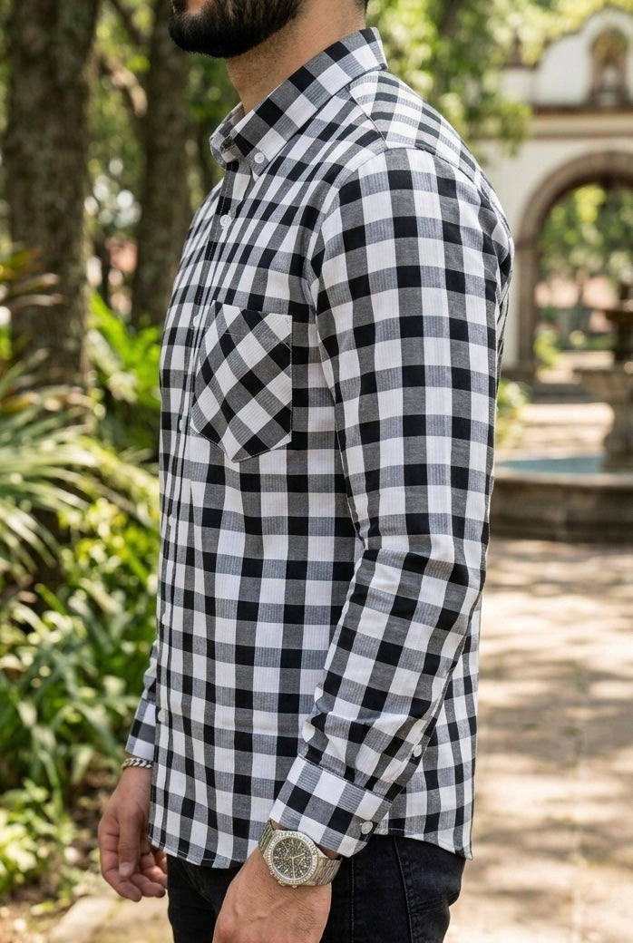 Camisa Manga Larga Con BolsaCuadros Negros