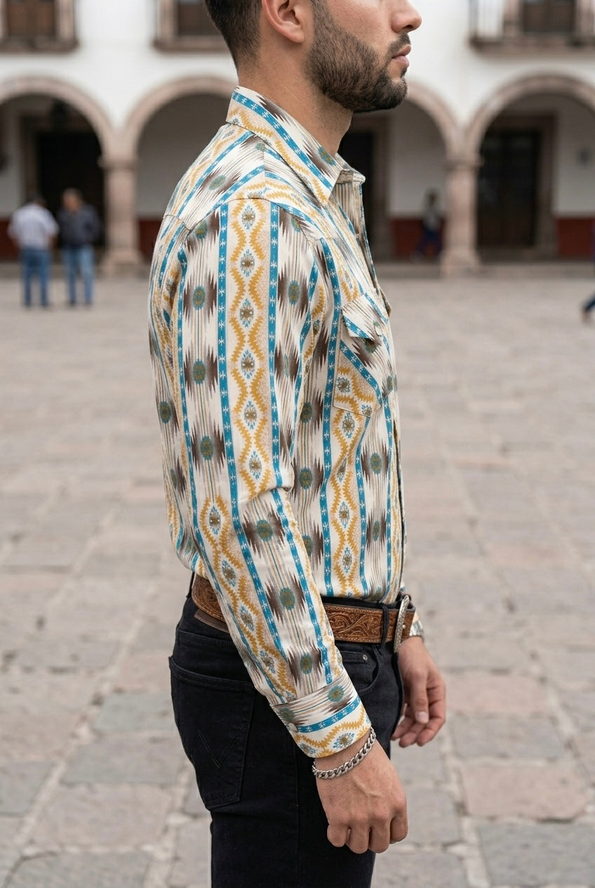 Camisa Vaquera Con Bolsas Beige Detalles Amarillos y Azules