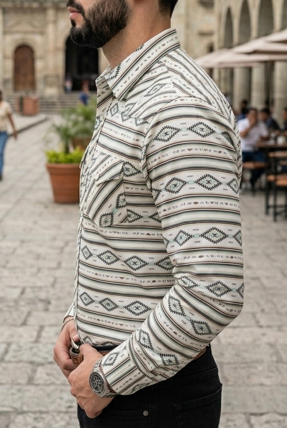 Camisa Vaquera Con Bolsas Blanca Líneas Det Verdes y Rojas