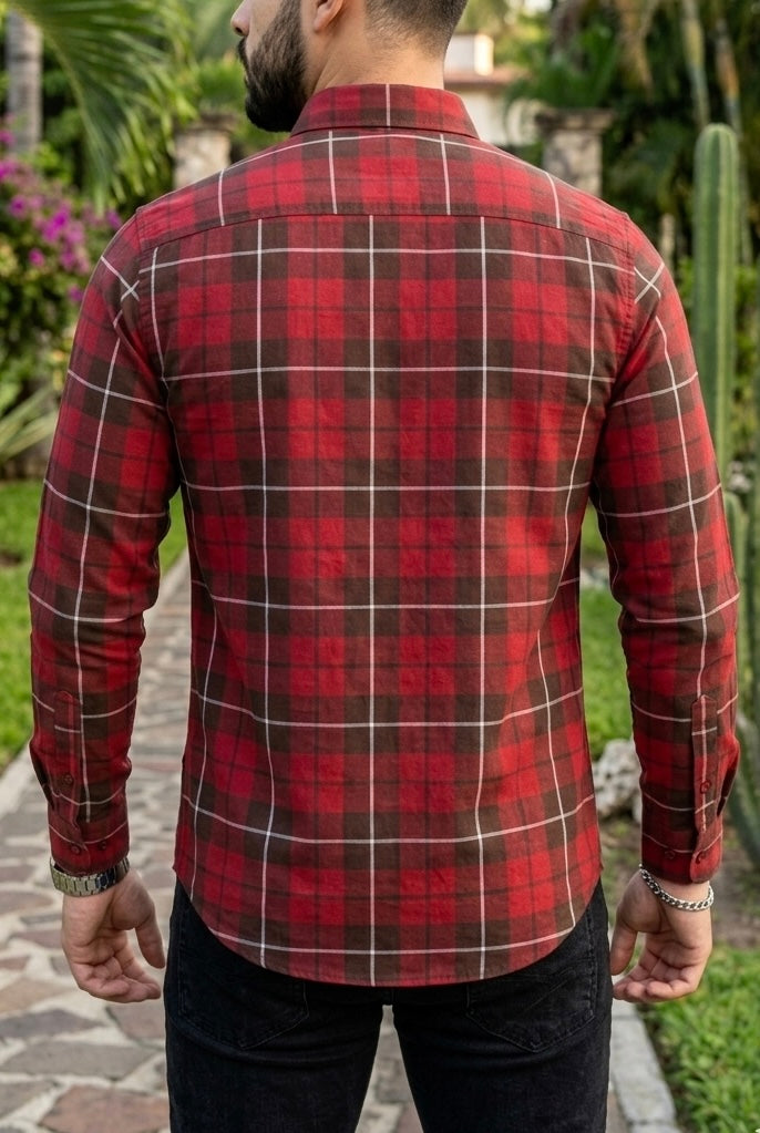 Camisa Manga Larga Con Bolsa Cuadros Rojos