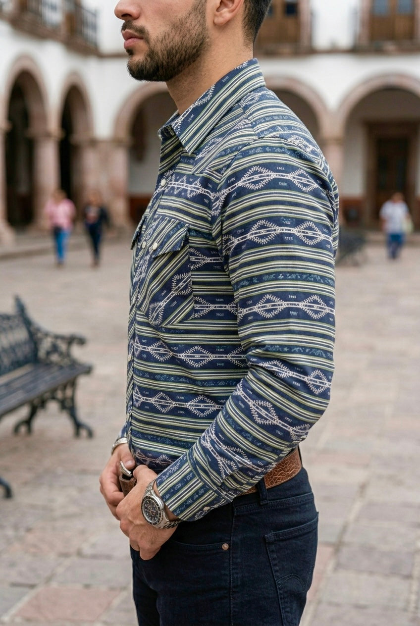Camisa Vaquera Con Bolsas Azul Detalles Verdes