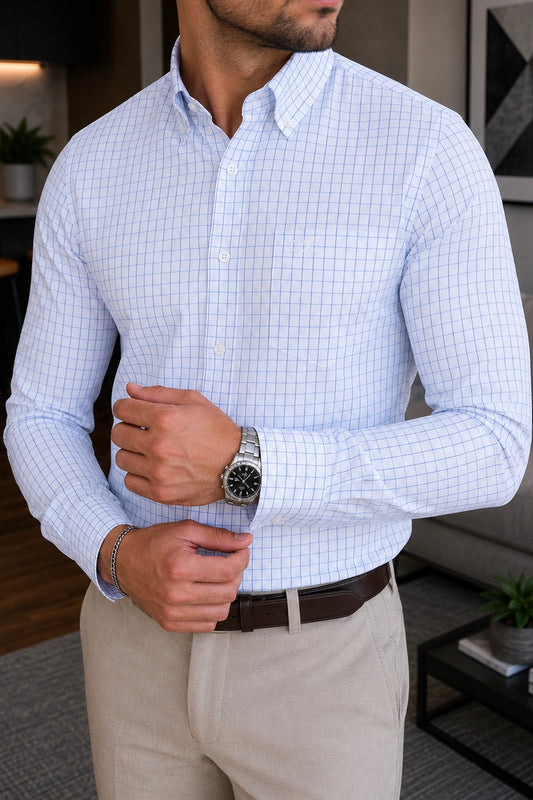 CAMISA DE VESTIR BLANCA LÍNEAS DELGADAS AZULES