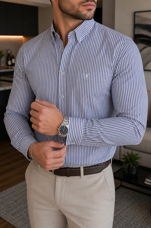 CAMISA DE VESTIR BLANCA LÍNEAS AZUL MARINO