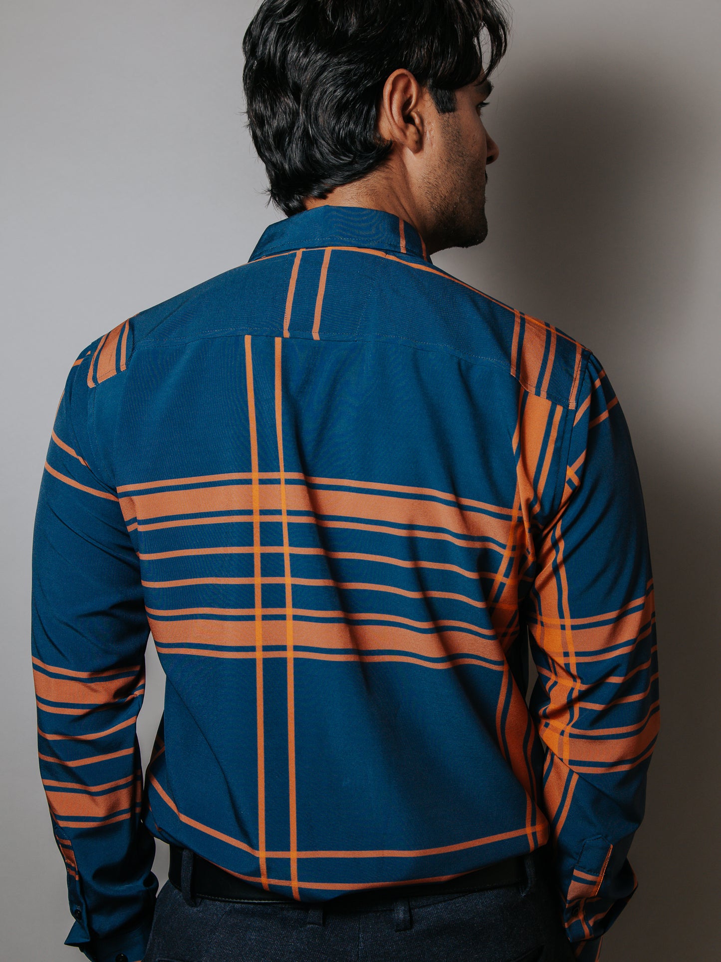 CAMISA SLIM FIT HOMBRE, MELÓN LÍNEAS NARANJA, NEGRA Y BLANCA