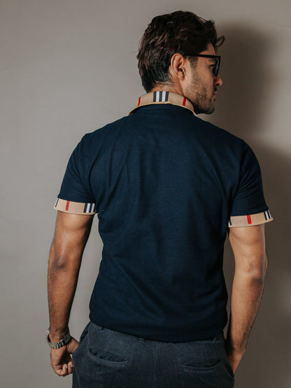 PLAYERA POLO SLIM FIT, AZUL MARINO DETALLE BEIGE