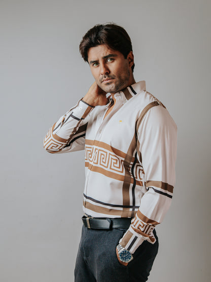 CAMISA SLIM FIT, BEIGE CLARO DETALLE GRIEGO MARRÓN