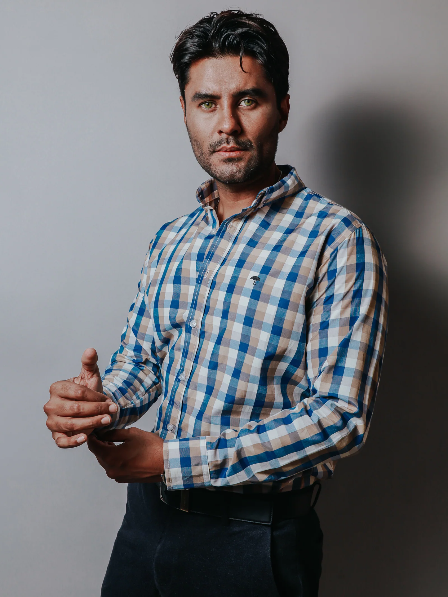 CAMISA SLIM FIT HOMBRE, BLANCA CUADROS AZUL Y ARENA