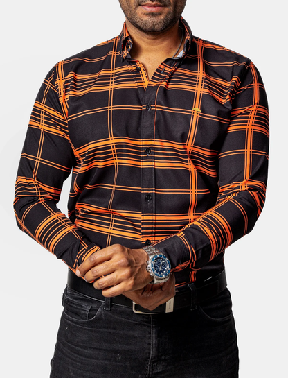 CAMISA CASUAL HOMBRE, NEGRA LÍNEAS NARANJA