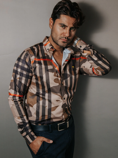 CAMISA HOMBRE SLIM FIT CAMUFLAJE LÍNEA NARANJA