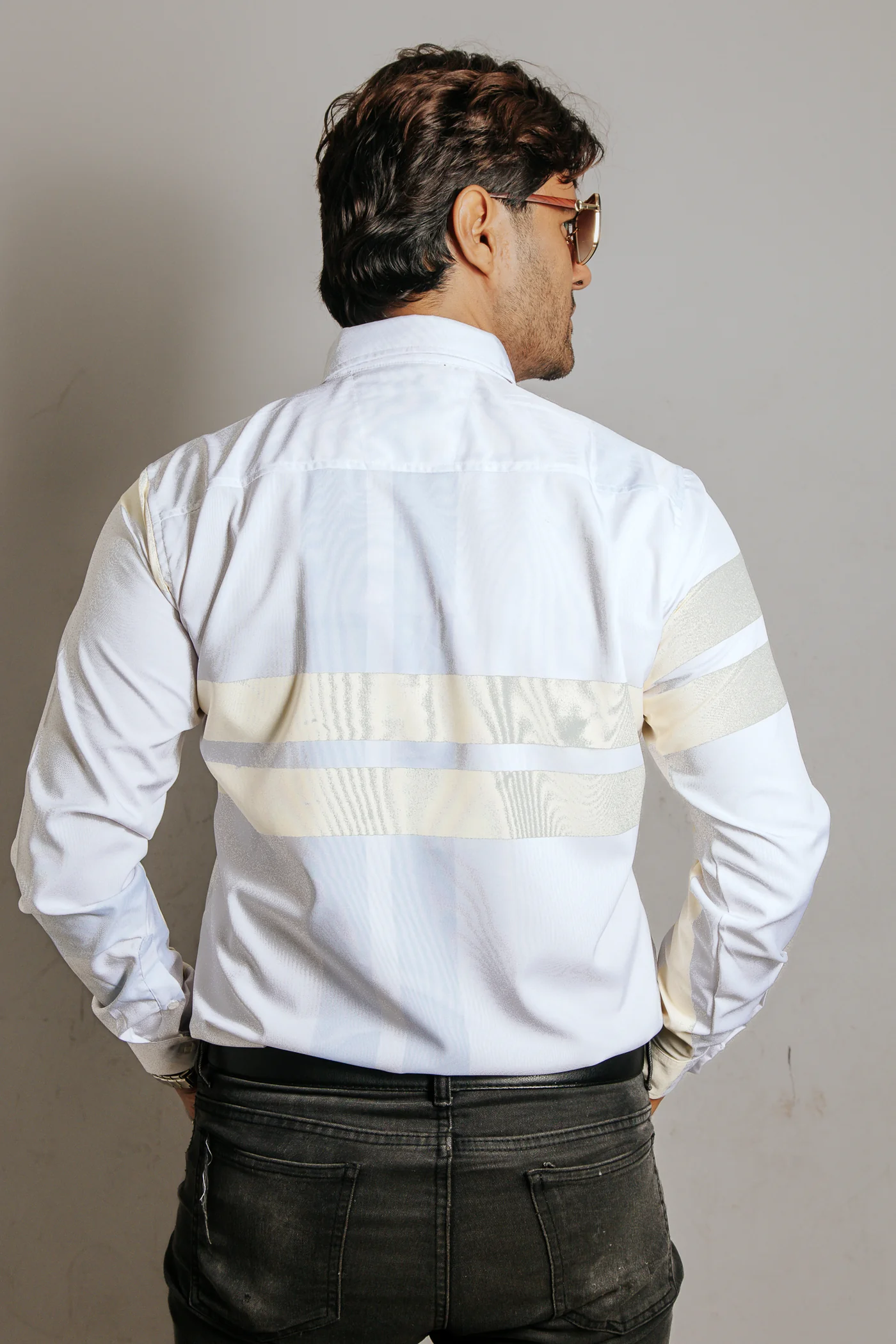 CAMISA HOMBRE SLIM FIT, LÍNEAS AZUL Y AMARILLA