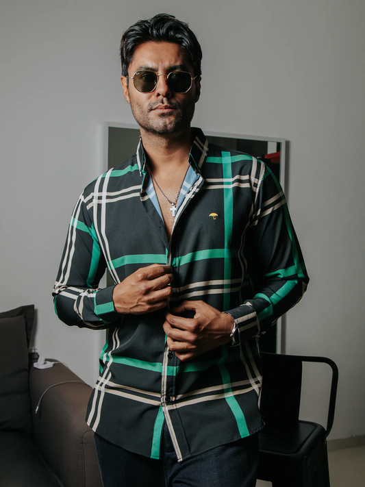 CAMISA CASUAL HOMBRE, NEGRO LÍNEAS VERDE Y BEIGE