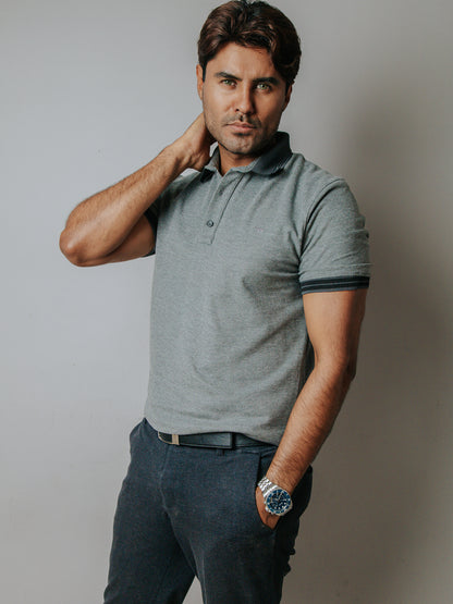 PLAYERA POLO SLIM FIT, GRIS DETALLE NEGRO