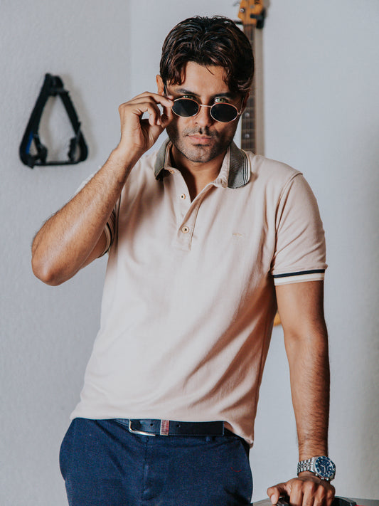 PLAYERA POLO SLIM FIT, BEIGE DETALLE NEGRO