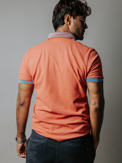 PLAYERA POLO SLIM FIT, SALMÓN DETALLE AZUL